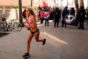 Two defendants guilty of conspiracy in groundbreaking Antifa trial in San Diego – USA Today
