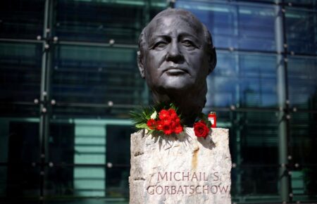Opinion: When Mikhail Gorbachev Spoke in San Diego, His Message Was the Power of Education – Times of San Diego