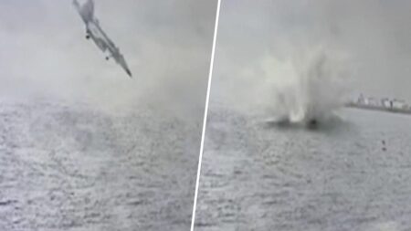 Dramatic video shows U.S. Navy jet crashing into San Diego Harbor – Los Angeles Times
