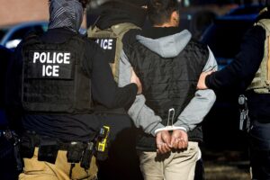 ICE arrests several workers from South Park restaurant – KPBS