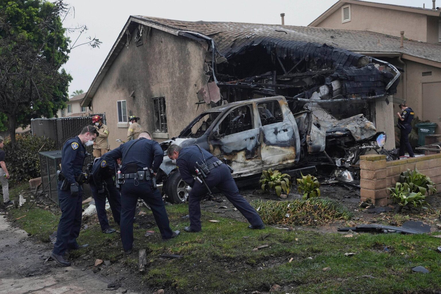 Two killed as business jet crashes in San Diego neighbourhood, US officials say – RNZ