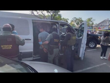 An immigration raid at a San Diego restaurant leads to a chaotic scene – NPR