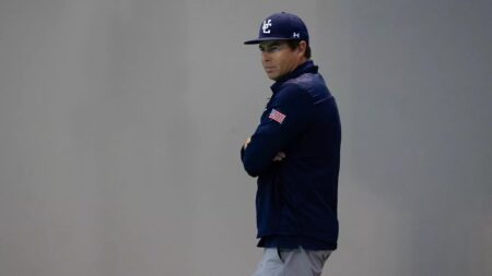 Ustaszewski in Singapore with Team USA for World Championships – ucsdtritons.com