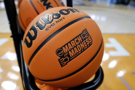 March Madness: North Carolina vs. San Diego State odds, picks and predictions – Sportsbook Wire