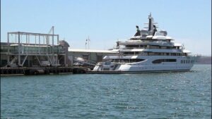 Court clears way for auction of Russian superyacht docked in San Diego – fox5sandiego.com