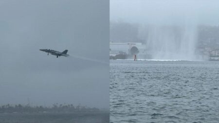UPDATED: Navy Growler Crashes in San Diego Bay, Crew in Good Condition – USNI News