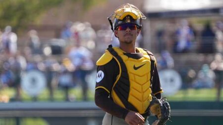 Padres Notes: Ethan Salas Injury Update, Mason Miller Talks Moving to Rotation, Massive Series Win – Sports Illustrated