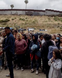 Border Report: Border Politics Are Overtaking Homelessness as State’s Top Tourism Concern – Voice of San Diego