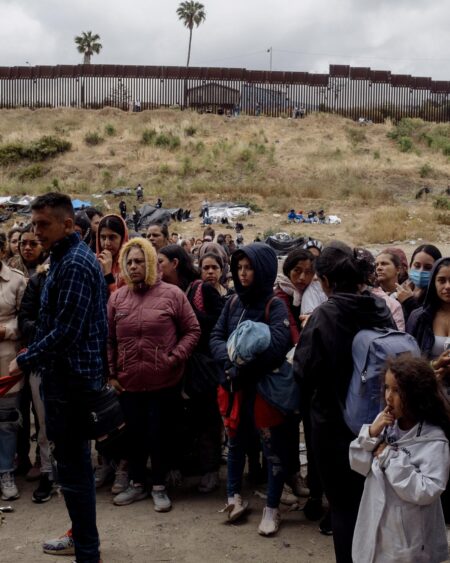 Border Report: Border Politics Are Overtaking Homelessness as State’s Top Tourism Concern – Voice of San Diego