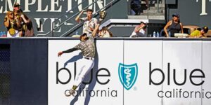 Padres’ Fernando Tatis Jr Practiced Home Run Robberies When He Was 10 Years Old – Sports Illustrated