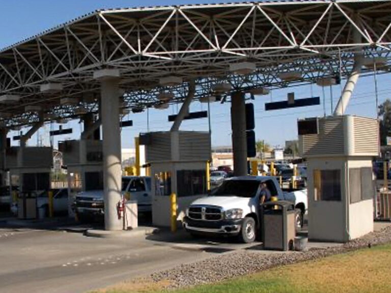‘Devastating’ wait times at Mexico border strain California small businesses – CalMatters