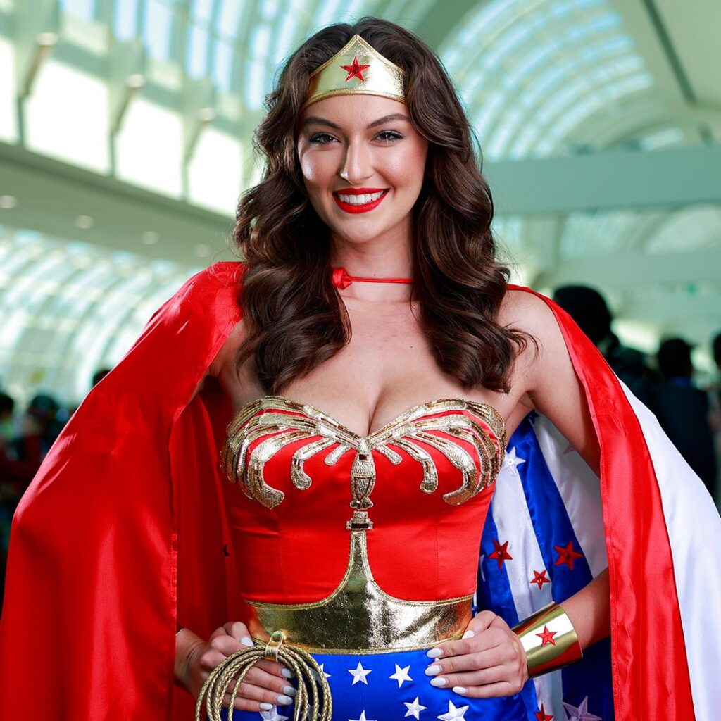Comic-Con 2025’s coolest cosplay, from ‘Squid Game’ to ‘Fantastic Four’ – USA Today