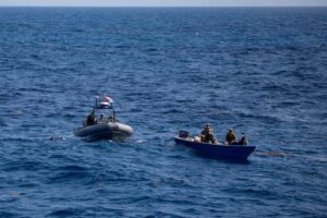 Coast Guard intercepts boat with 21 migrants off Point Loma coast – BorderReport
