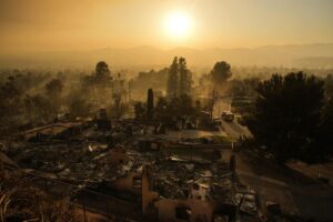 How close are the Los Angeles fires to San Diego? – Yahoo