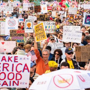‘No Kings’ protests live updates: Rallies underway in N.Y.C, D.C., Chicago and other U.S. cities – NBC News