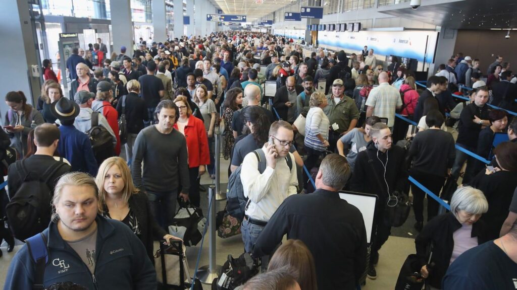 Government shutdown could mean longer airport lines during holiday travel – fox5sandiego.com