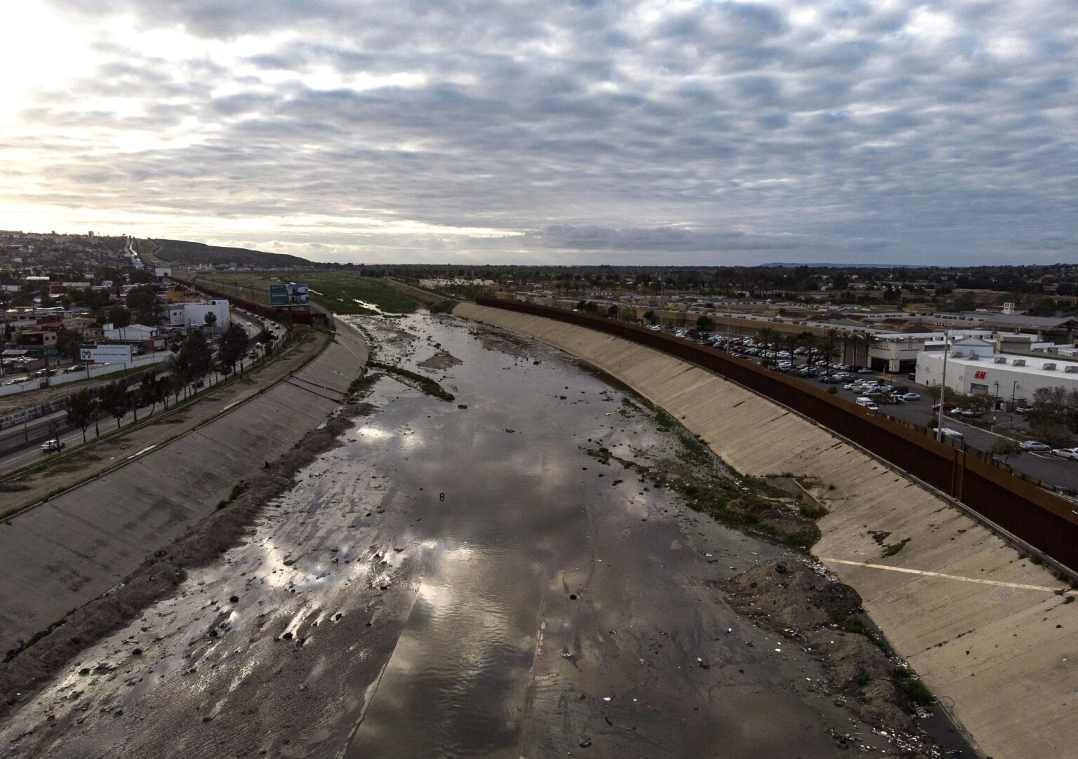 San Diego Official Calls for Immediate Halt to Sewage Pollution Crossing from Mexico into the US Sewage from Mexico to US ‘has to stop:’ San Diego politician – NewsNation